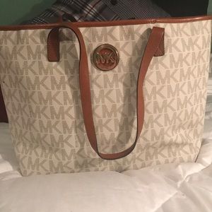 Michael Kors pocketbook